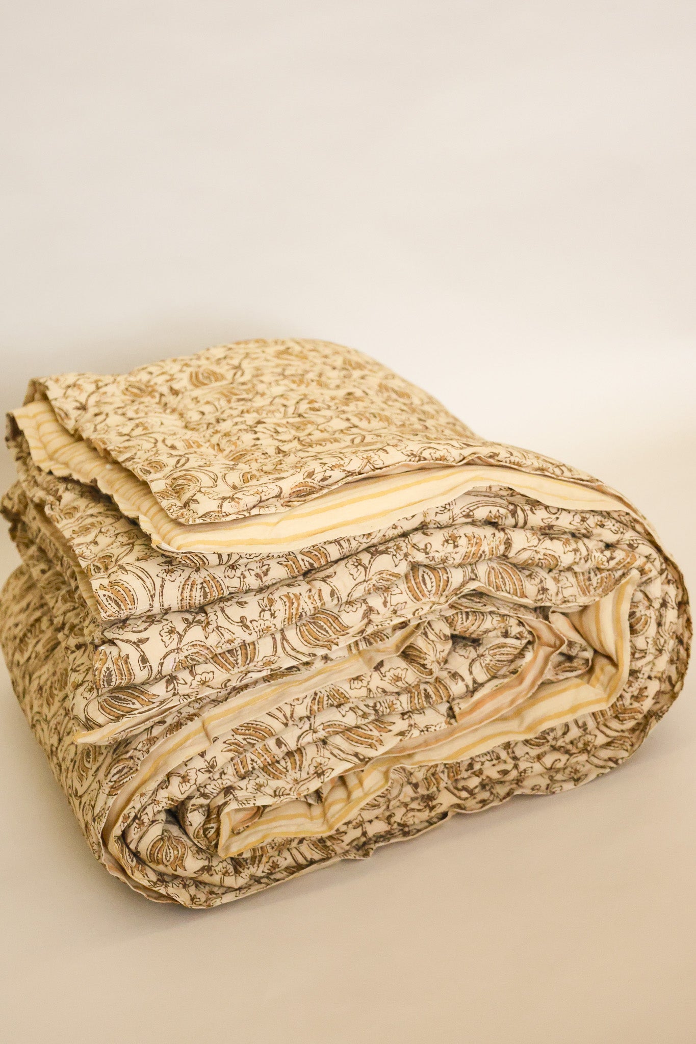 Honey Bloom Reversible Cotton Quilt