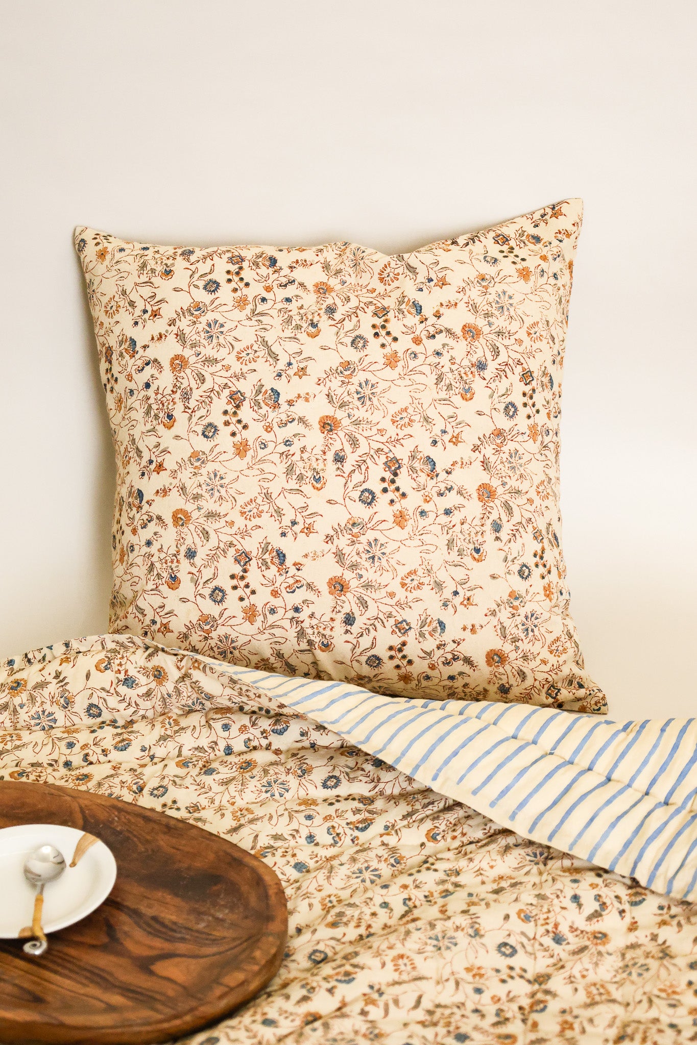 Wildflower Vines Reversible Cotton Quilt