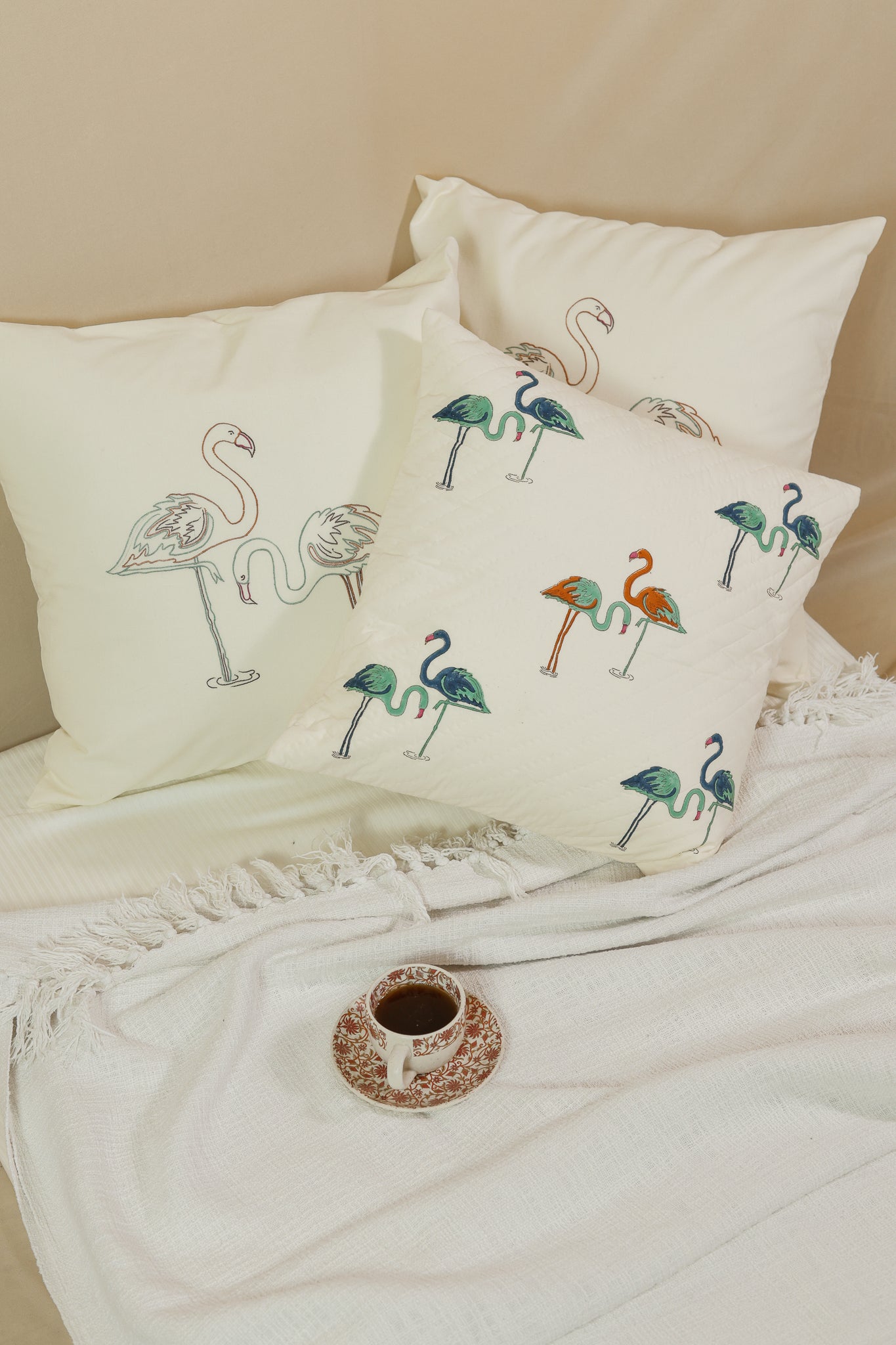 Coussin Brodé Flamant Rêve