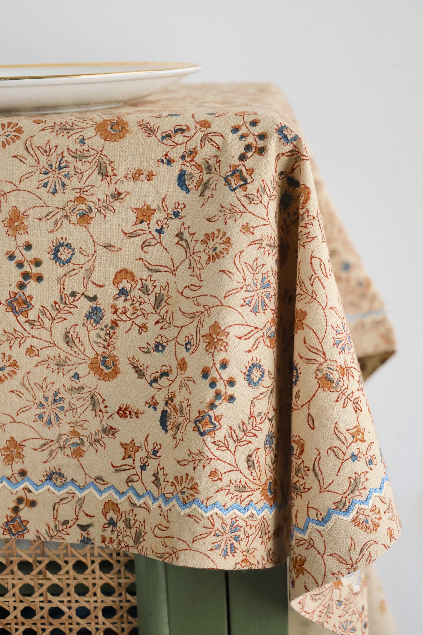 Wildflower Vines Kalamkari Handcrafted Table Cloth