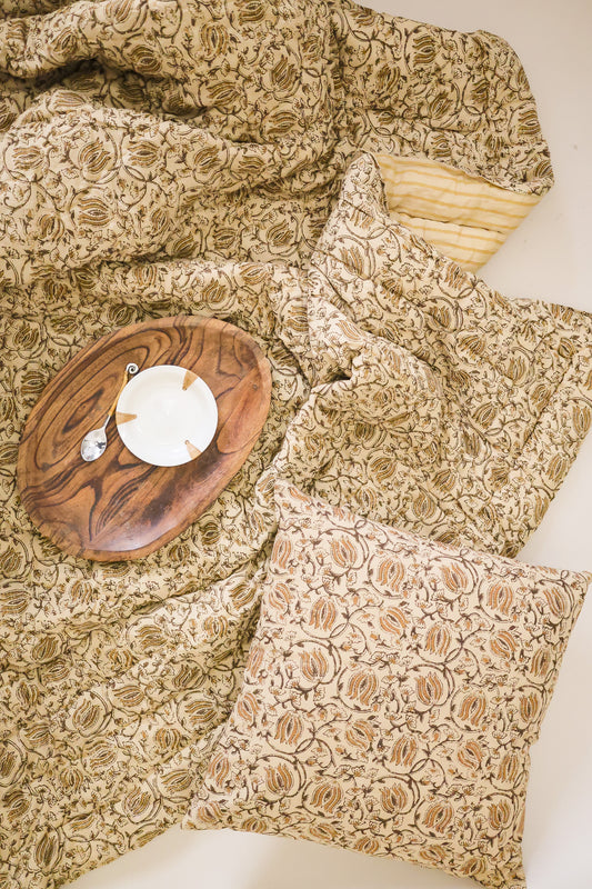 Honey Bloom Reversible Cotton Quilt