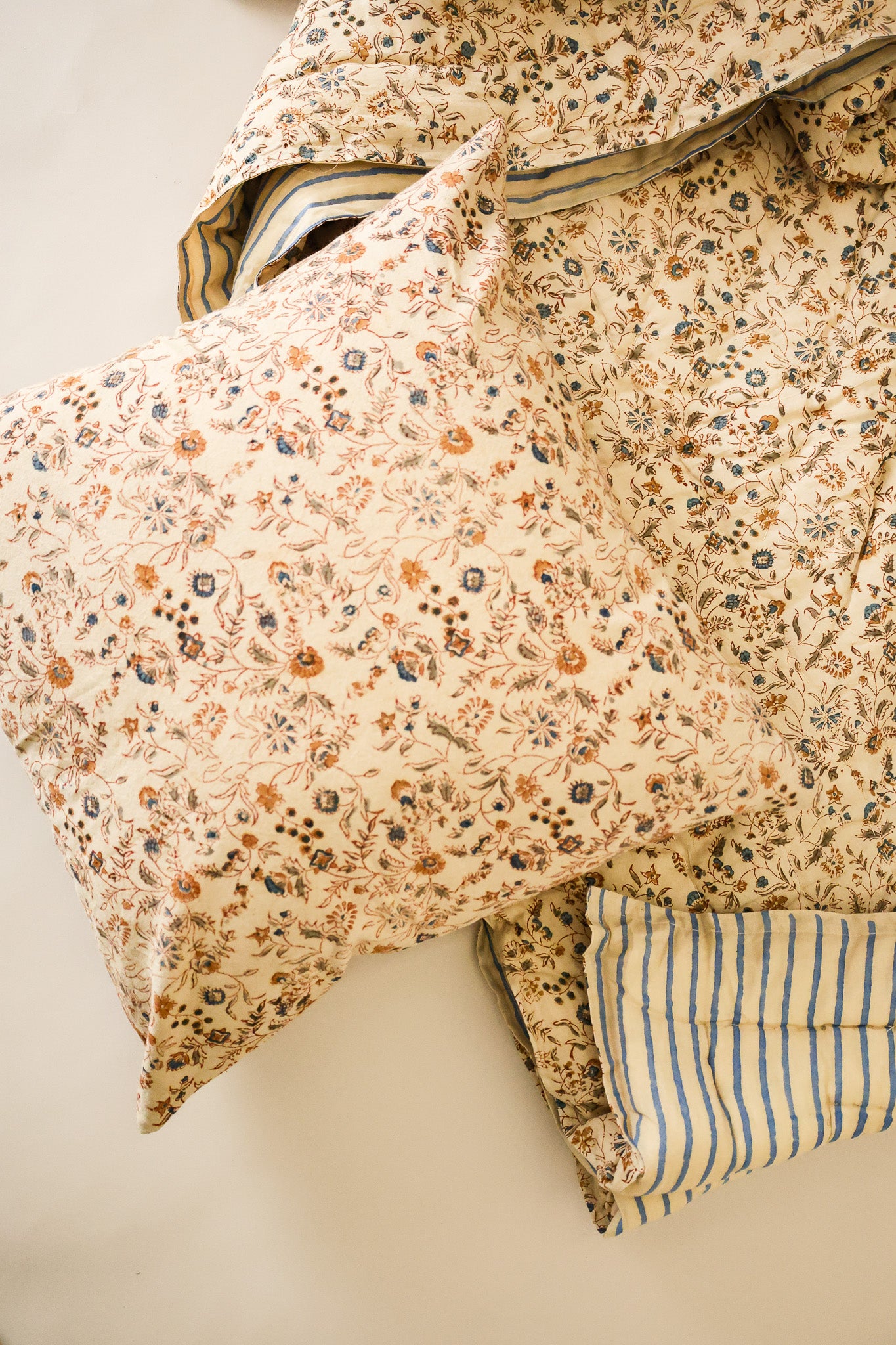 Wildflower Vines Kalamkari Handcrafted Pillow Cover